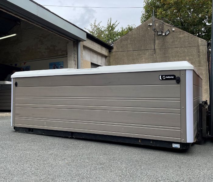 Refurbished Prism hot tub